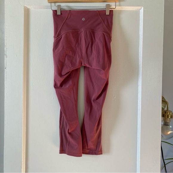 LULULEMON Train Times Crop *21" in So Merlot size 4 - Picture 5 of 11